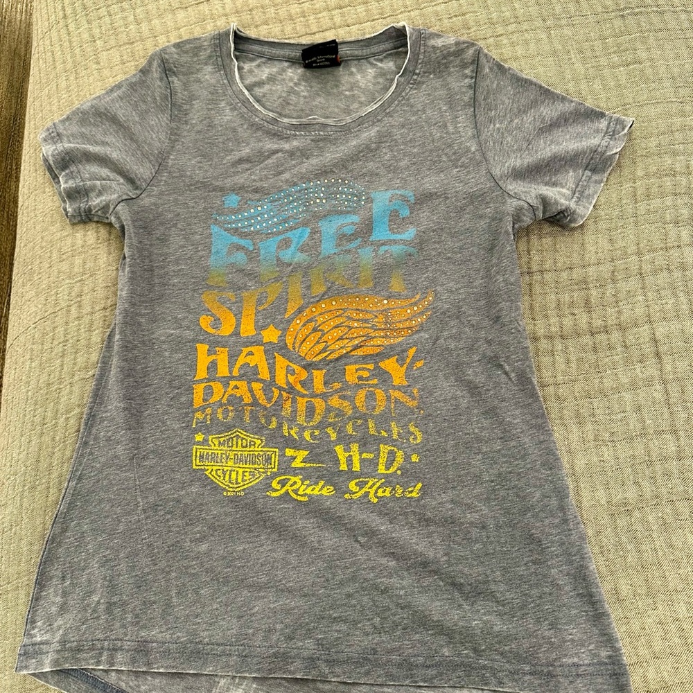 Women’s Harley Davidson shirt